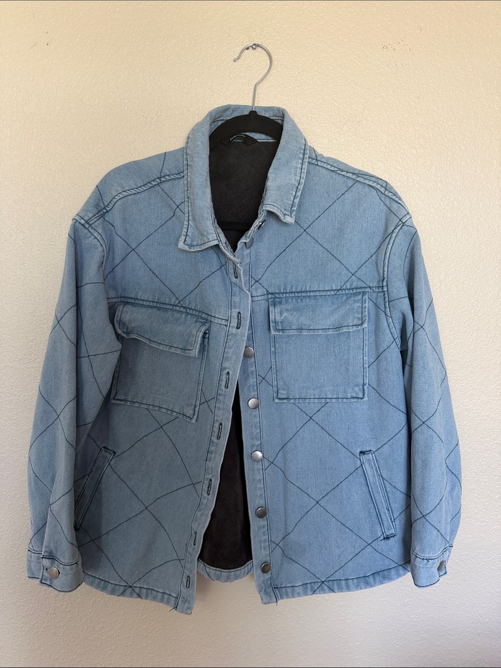 Light Wash Quilted Denim Jacket - Blue